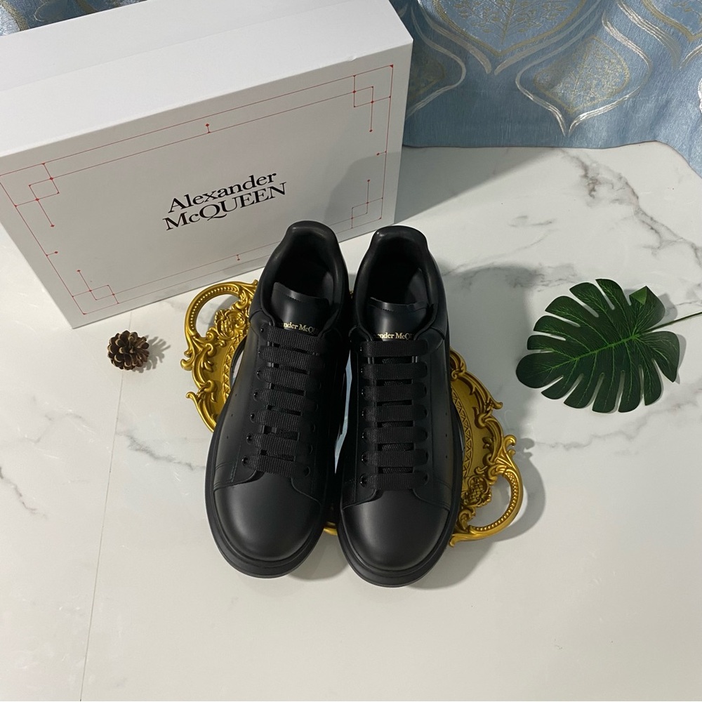 Alexander McQueen Black Leather Sneakers - Picture 8 of 9